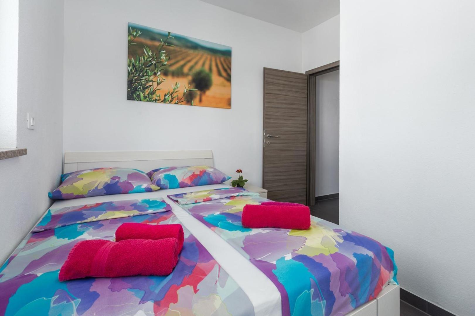 Villa Vita Apartments & Studios With Common Pool Valbandon Exterior foto