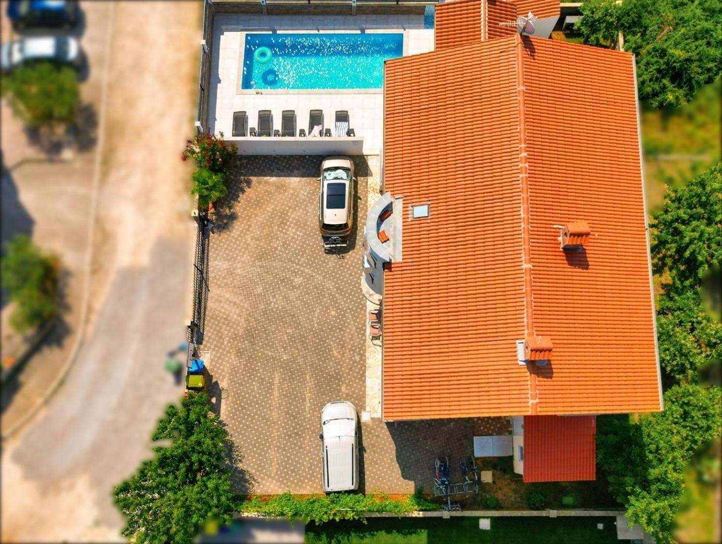Villa Vita Apartments & Studios With Common Pool Valbandon Exterior foto